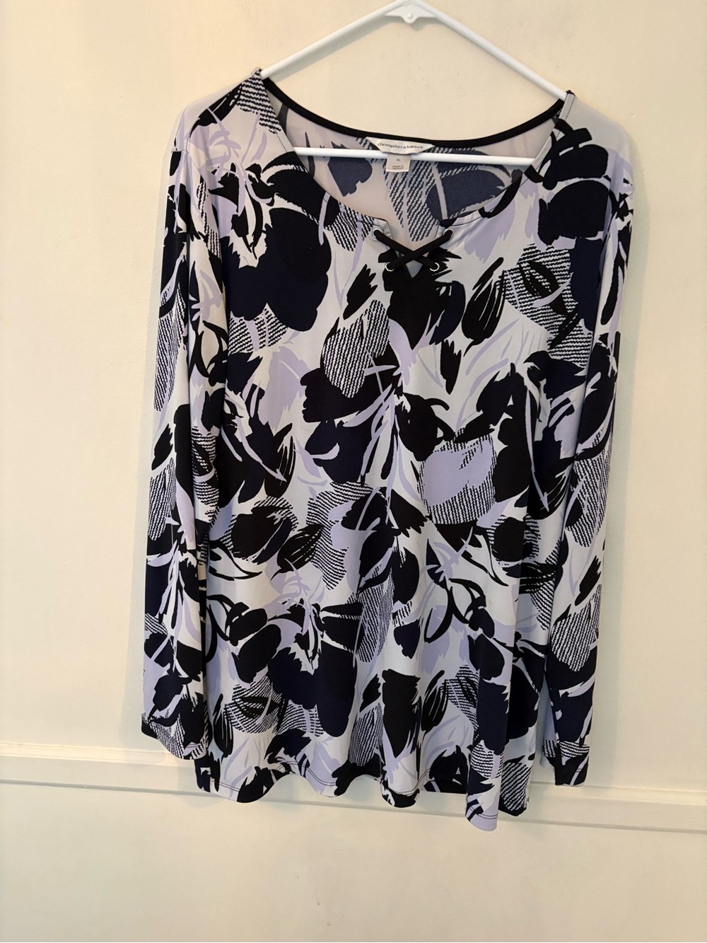 Christopher & Banks black, white, and lavender floral lace up front V-neck Sz XL